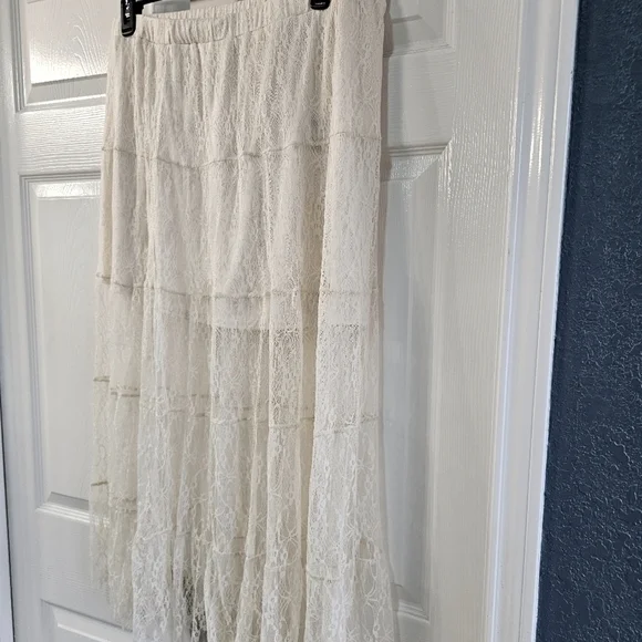 NWT And Now This (Macy's) Pull-on Tiered Lace Maxi Skirt XL Cream - Picture 8 of 8